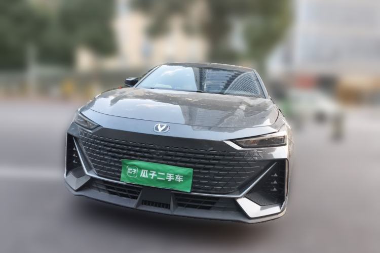 Used CHANGAN UNI-V 2023 1.5T Prestige Model Front