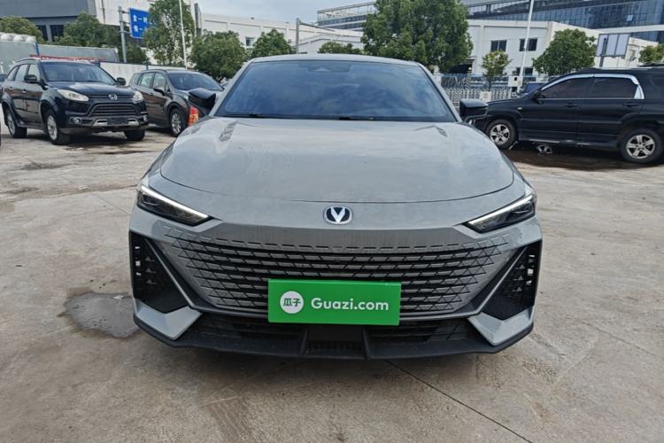 Used CHANGAN UNI-V 2023 1.5T Prestige Model Front