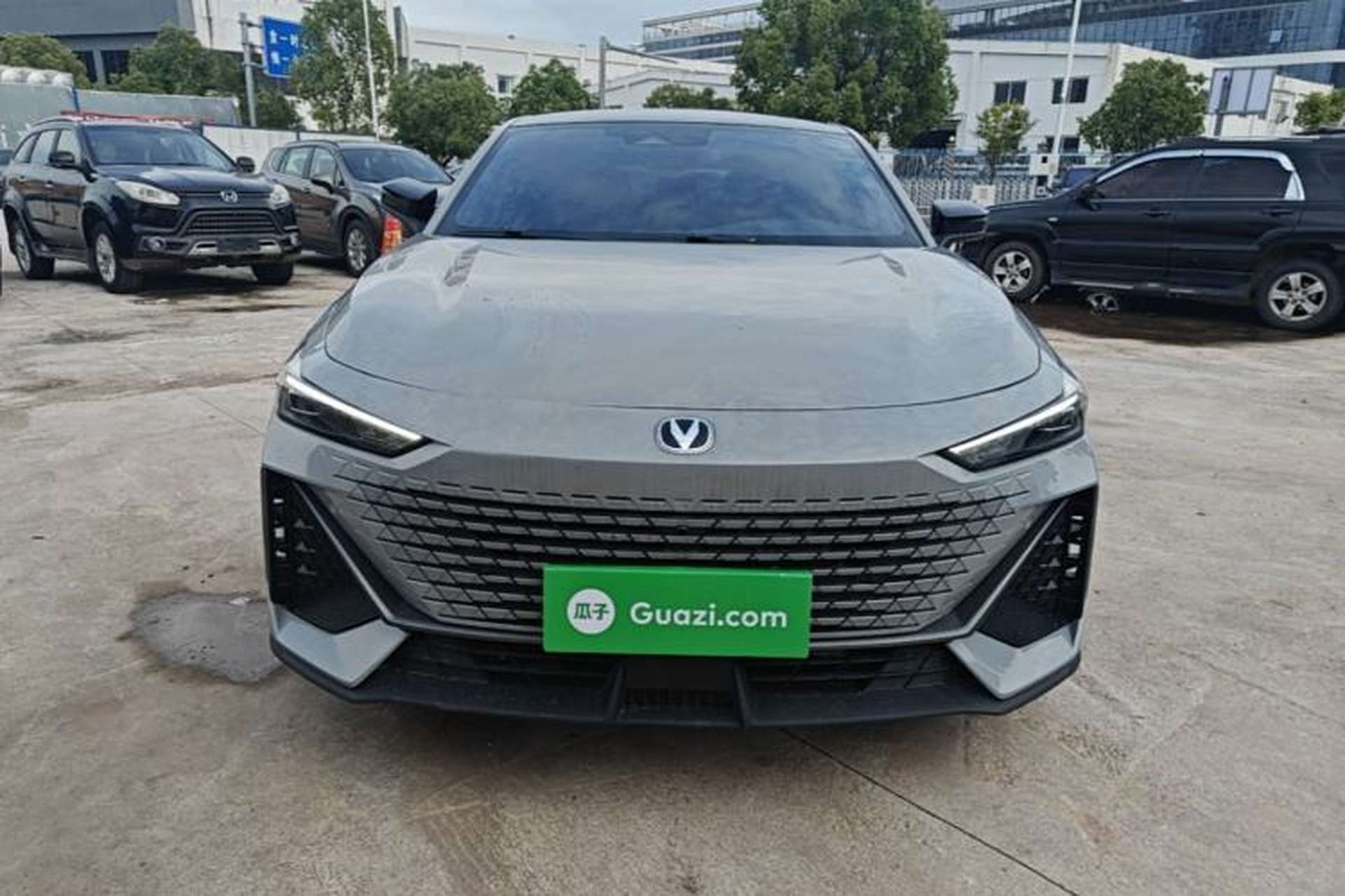 Used CHANGAN UNI-V 2023 1.5T Prestige Model Front
