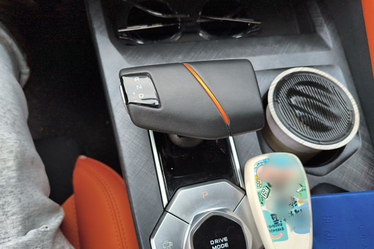 Used CHANGAN UNI-V 2023 1.5T Sport Edition Gear Lever