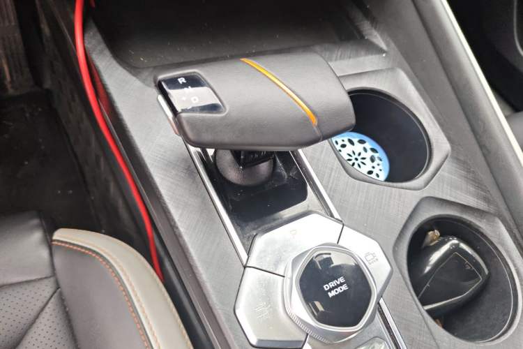 Used CHANGAN UNI-V 2023 1.5T Prestige Model Gear Lever