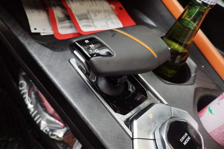 Used CHANGAN UNI-V 2023 1.5T Sport Edition Gear Lever