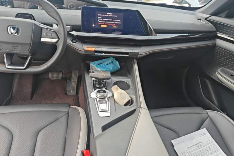 Used CHANGAN UNI-V 2023 1.5T Prestige Model Gear Lever