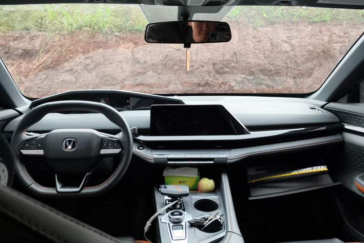 Used CHANGAN UNI-V 2023 1.5T Premium Model Headliner