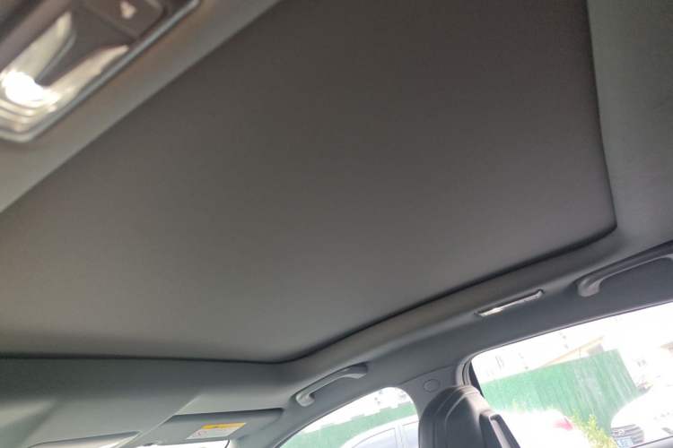 Used CHANGAN UNI-V 2023 1.5T Prestige Model Headliner