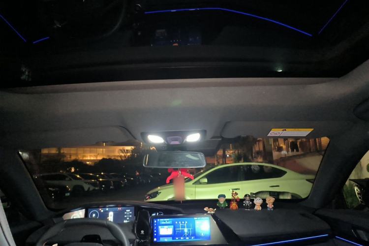 Used CHANGAN UNI-V 2023 1.5T Prestige Model Headliner
