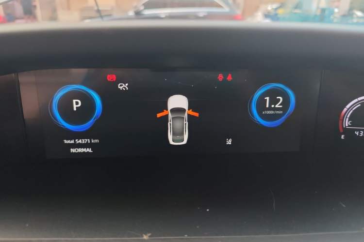 Used CHANGAN UNI-V 2023 1.5T Prestige Model Instrument Cluster