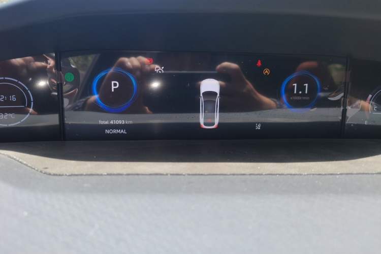 Used CHANGAN UNI-V 2023 1.5T Sport Edition Instrument Cluster