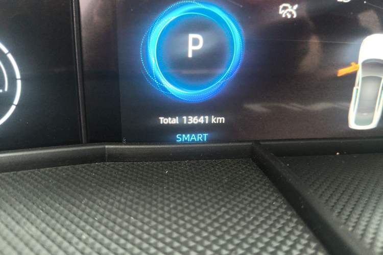 Used CHANGAN UNI-V 2023 1.5T Sport Edition Odometer Close Up
