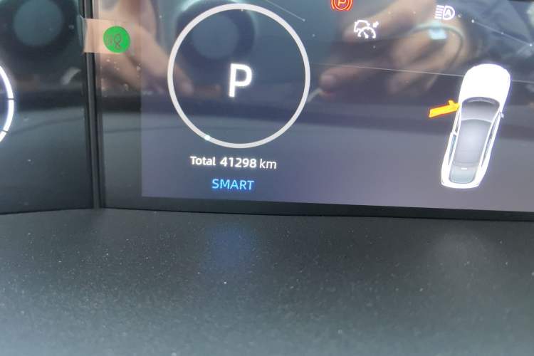 Used CHANGAN UNI-V 2023 1.5T Sport Edition Odometer Close Up