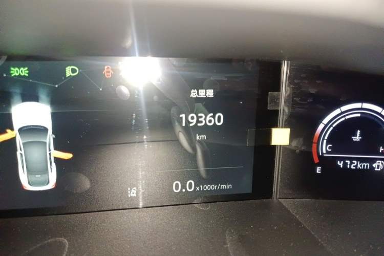 Used CHANGAN UNI-V 2023 2.0T Leading-Speed Edition Odometer Close Up