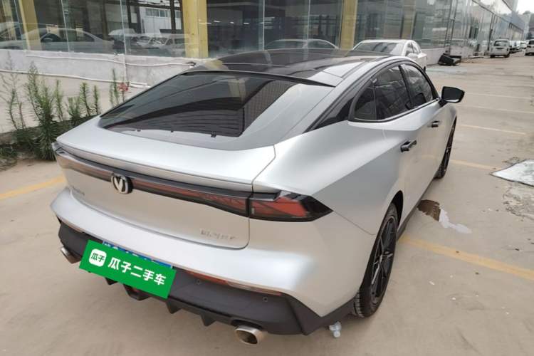 Used CHANGAN UNI-V 2023 1.5T Prestige Model Rear Right 45 Deg