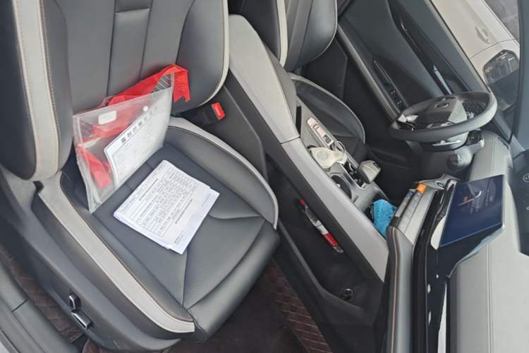Used CHANGAN UNI-V 2023 1.5T Prestige Model Right Front Seat