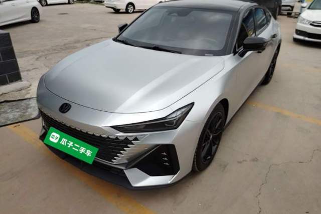 Used CHANGAN UNI-V 2023 1.5T Prestige Model