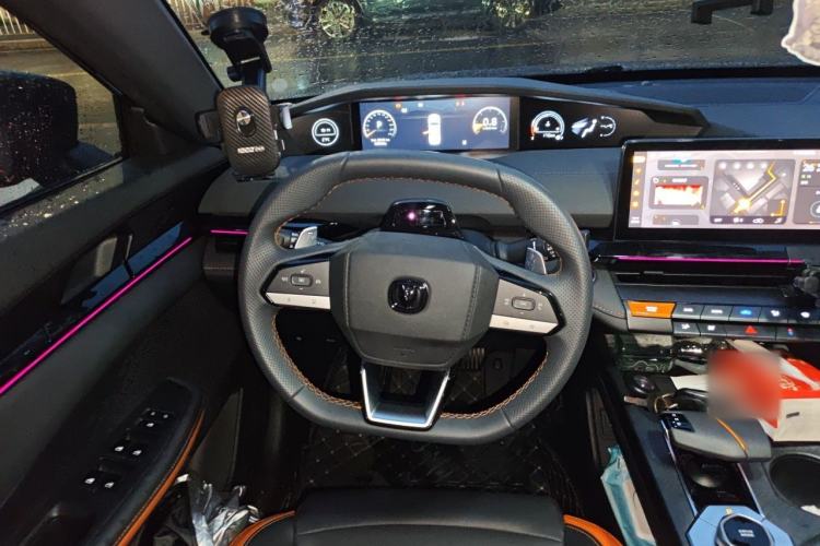 Used CHANGAN UNI-V 2023 1.5T Prestige Model Steering Wheel