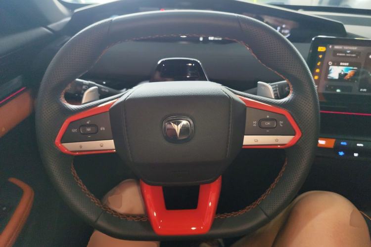 Used CHANGAN UNI-V 2023 2.0T Leading-Speed Edition Steering Wheel