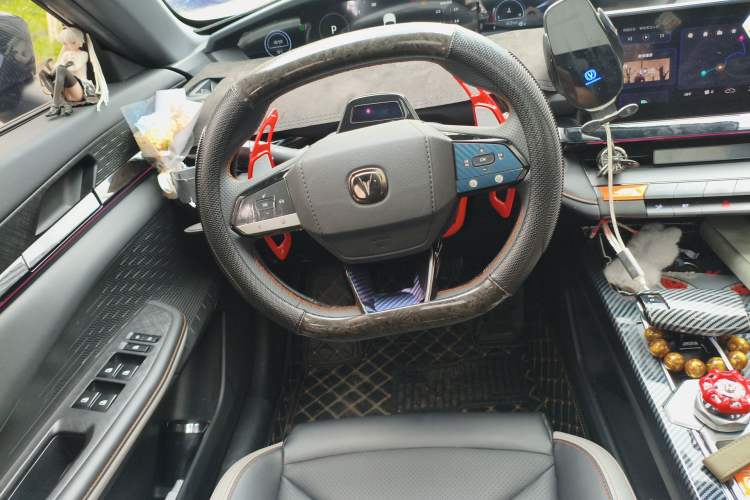 Used CHANGAN UNI-V 2023 1.5T Prestige Model Steering Wheel