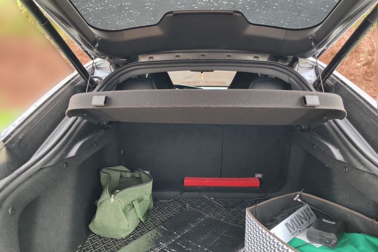 Used CHANGAN UNI-V 2023 1.5T Premium Model Trunk