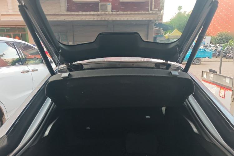 Used CHANGAN UNI-V 2023 1.5T Prestige Model Trunk