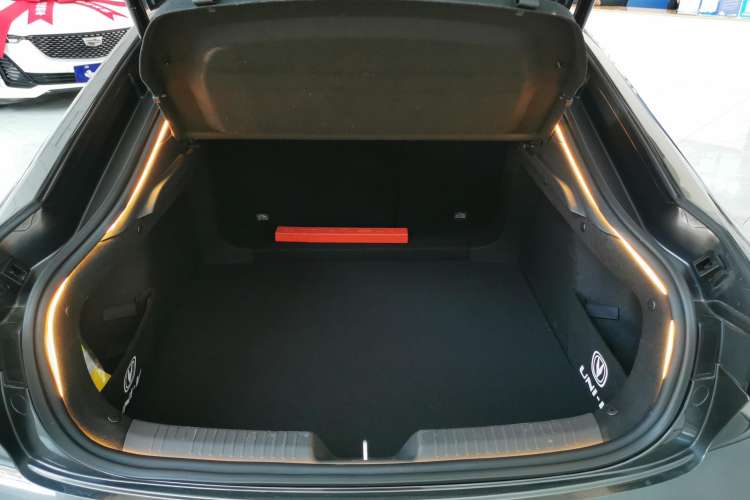 Used CHANGAN UNI-V 2023 1.5T Prestige Model Trunk