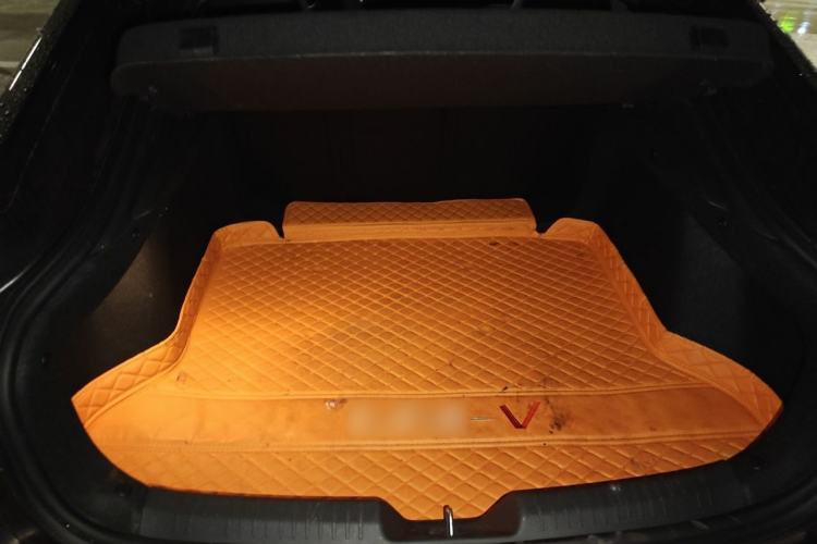 Used CHANGAN UNI-V 2023 1.5T Sport Edition Trunk
