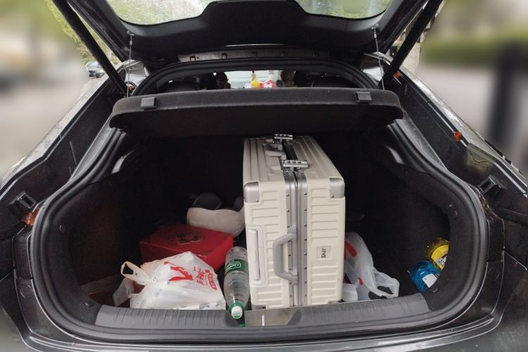 Used CHANGAN UNI-V 2023 1.5T Sport Edition Trunk
