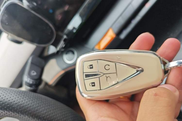 Used CHANGAN UNI-V 2023 1.5T Prestige Model Vehicle Key