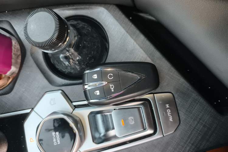 Used CHANGAN UNI-V 2023 1.5T Prestige Model Vehicle Key