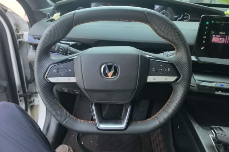 Used CHANGAN UNI-V 2023 1.5T Premium Model Steering Wheel