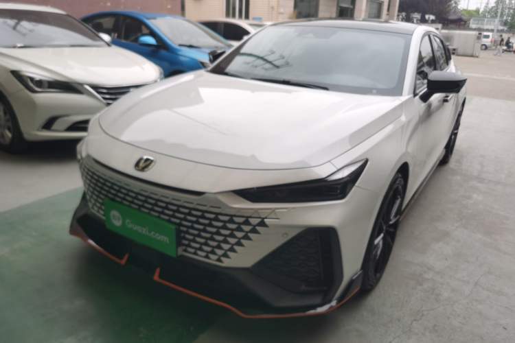 Used CHANGAN UNI-V 2023 2.0T Leading-Speed Edition Guazi used car, China used car export, Used car for sale, Used  cars, Cheapest cars for sale