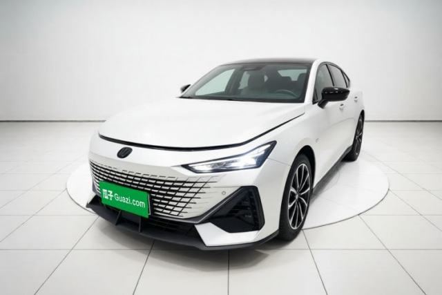 CHANGAN UNI-V 2023 1.5T Prestige Model usado