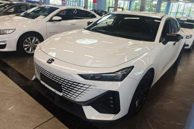 Used CHANGAN UNI-V 2023 1.5T Premium Model