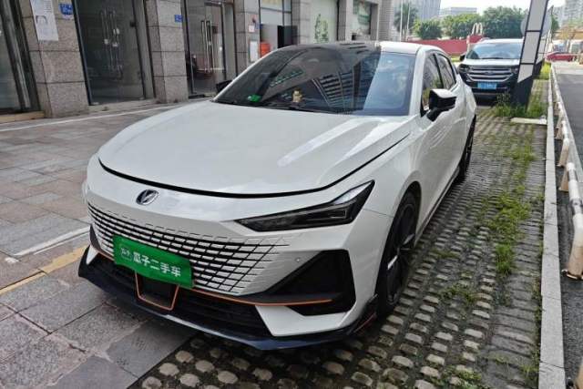 Used CHANGAN UNI-V 2023 1.5T Sport Edition