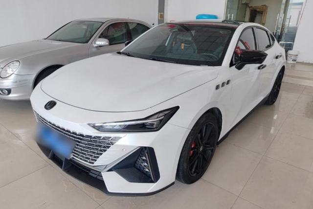 Used CHANGAN UNI-V 2023 1.5T Prestige Model