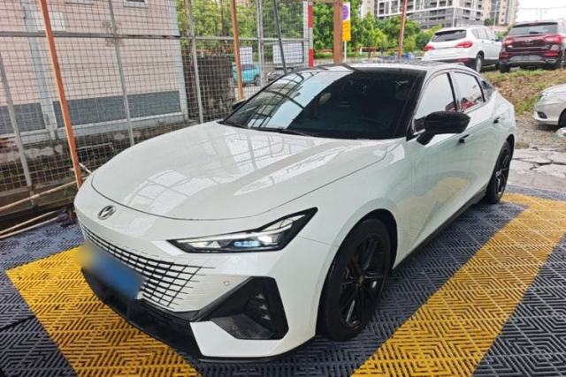 Used CHANGAN UNI-V 2023 1.5T Prestige Model