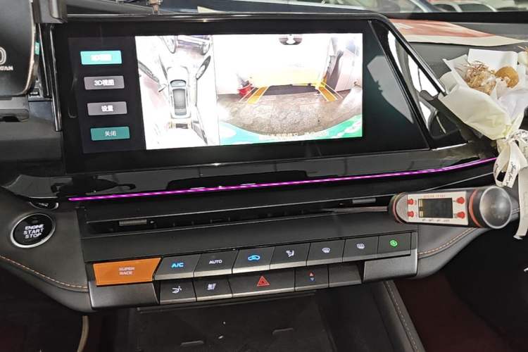 Used CHANGAN UNI-V 2023 1.5T Prestige Model Audio And AC Panel