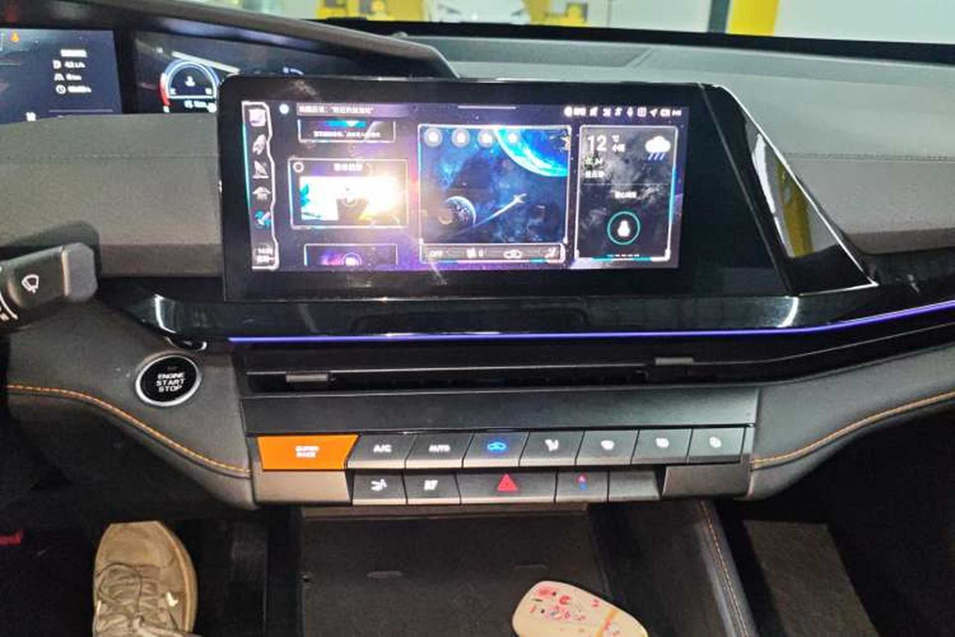 Used CHANGAN UNI-V 2023 1.5T Prestige Model Audio And AC Panel