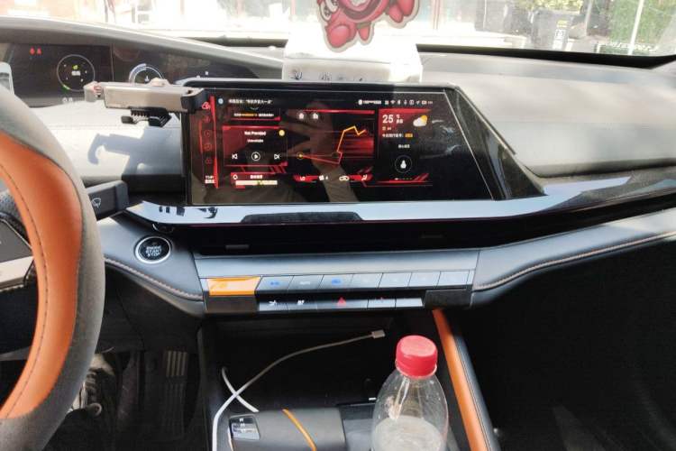 Used CHANGAN UNI-V 2023 1.5T Prestige Model Audio And AC Panel