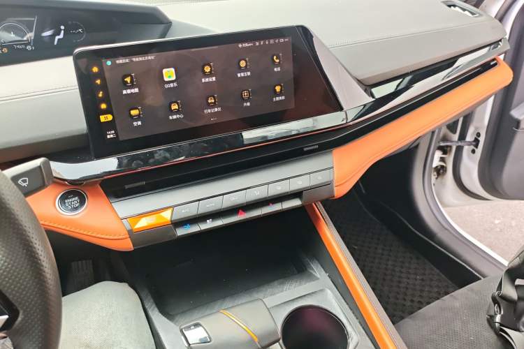 Used CHANGAN UNI-V 2023 1.5T Sport Edition Audio And AC Panel