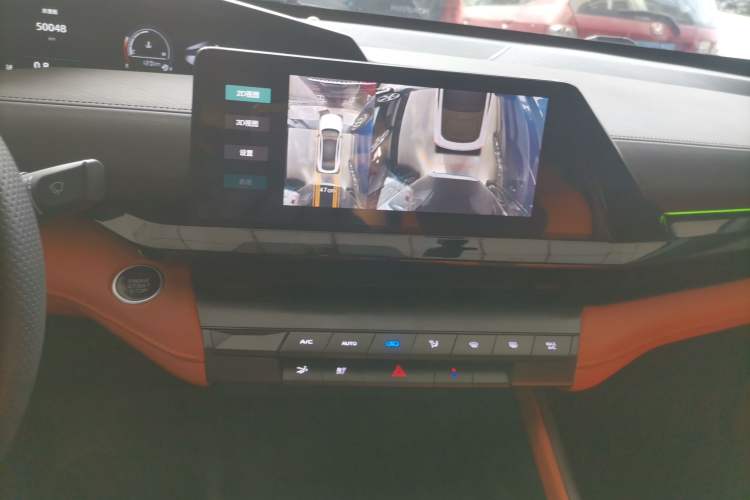 Used CHANGAN UNI-V 2023 2.0T Sport Edition Audio And AC Panel