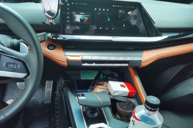 Used CHANGAN UNI-V 2023 1.5T Sport Edition Audio And AC Panel