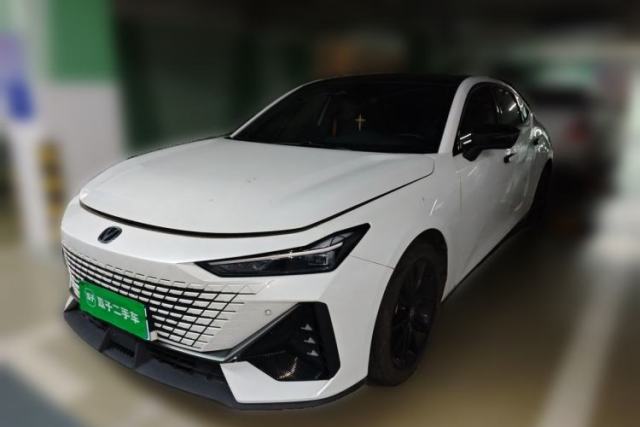 Used CHANGAN UNI-V 2023 1.5T Prestige Model