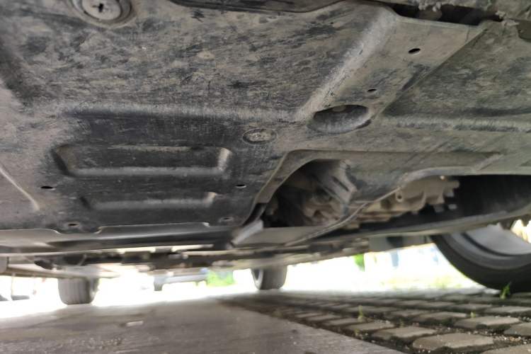 Used CHANGAN UNI-V 2023 1.5T Sport Edition Chassis Front