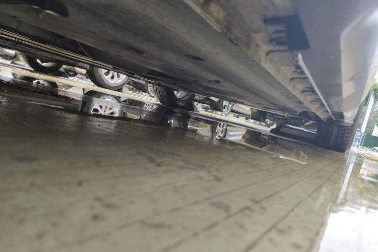 Used CHANGAN UNI-V 2023 1.5T Prestige Model Chassis Front Left