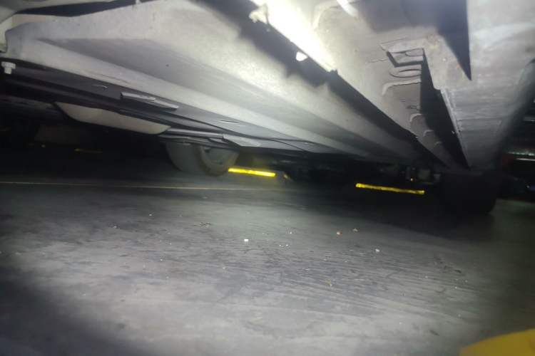 Used CHANGAN UNI-V 2023 1.5T Prestige Model Chassis Front Left