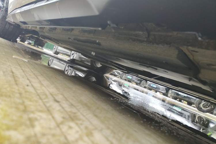 Used CHANGAN UNI-V 2023 1.5T Prestige Model Chassis Front Right