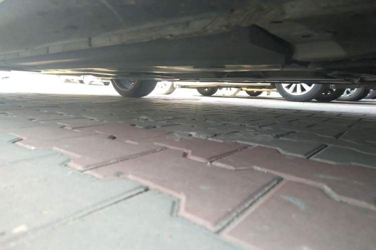 Used CHANGAN UNI-V 2023 2.0T Leading-Speed Edition Chassis Front Right
