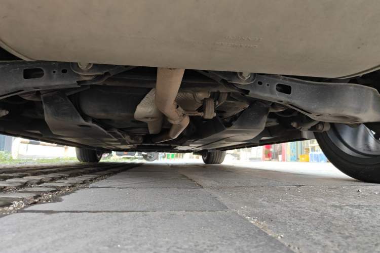 Used CHANGAN UNI-V 2023 1.5T Sport Edition Chassis Rear