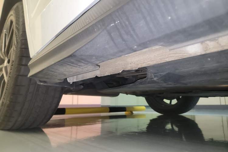 Used CHANGAN UNI-V 2023 1.5T Prestige Model Chassis Rear Right