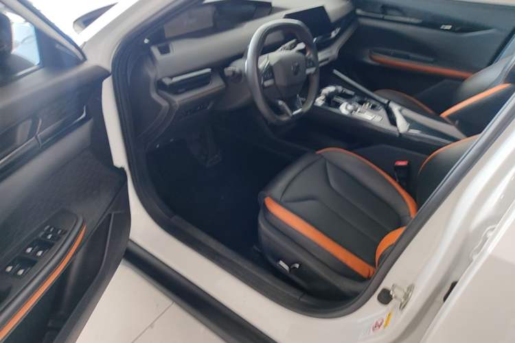 Used CHANGAN UNI-V 2023 1.5T Prestige Model Driver Seat